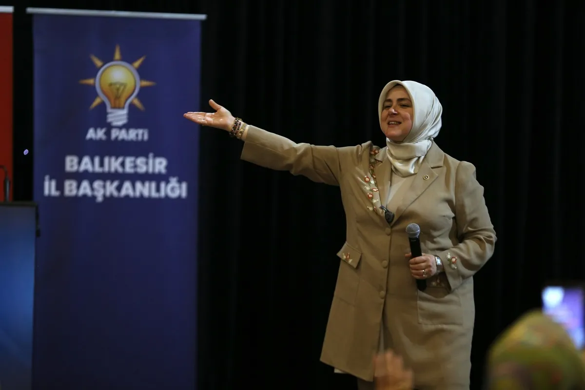 1787248672266.jpeg AK Parti'den Balıkesir'de "Kadın Buluşması" etkinliği! Başkan Erdoğan telefonla bağlandı-1