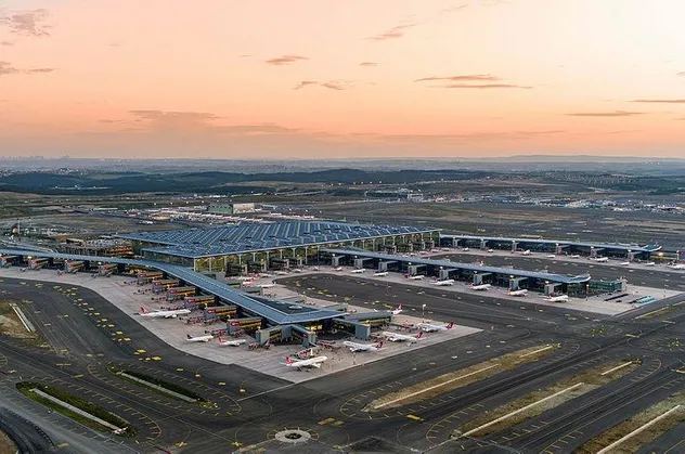 CHP tayfasının çamur attığı İstanbul Havalimanı uluslararası yolcu trafiğinde dünyanın en yoğun ikinci havalimanı oldu