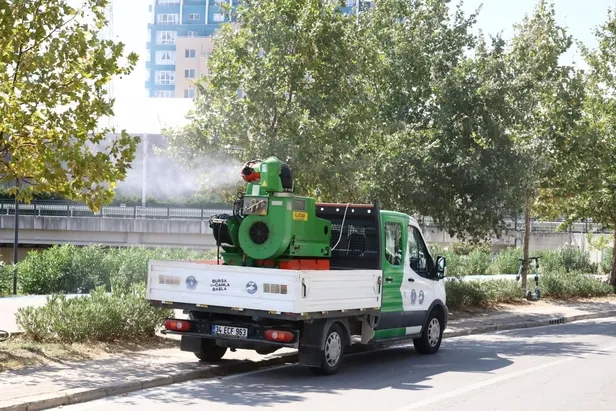 sinekle-kesintisiz-mucadele-1660551379669.jpeg Sinekle kesintisiz mücadele-4