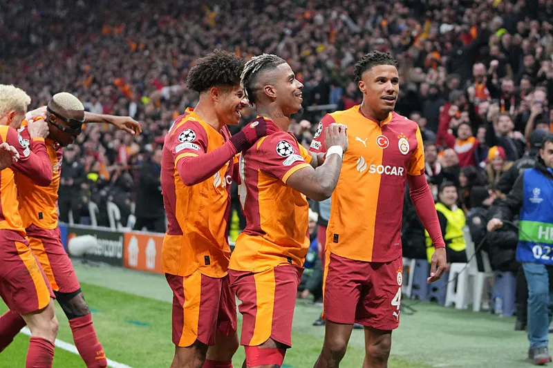 Liverpool - Galatasaray maçının muhtemel 11'leri! Tek hedef çeyrek final - 5