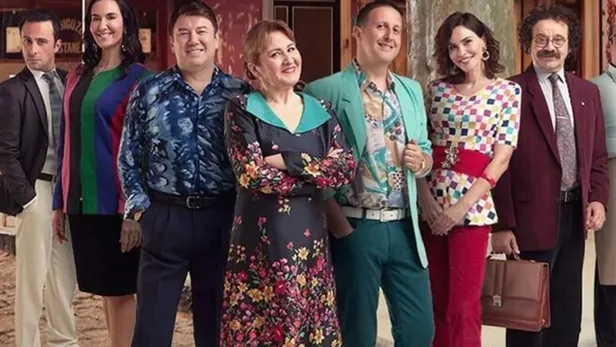 1653052245367.jpeg Seksenler'de seyirciyi can evinden vuracak final! Yerini hemen dolduracak yeni dizi geldi! İşte Mükemmel Eşleşme oyuncu kadrosu...-2