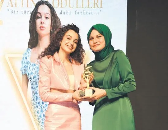 atv’ye ödül yağmuru!