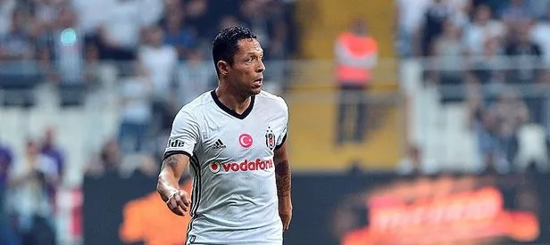 Adriano’nun sakatlanması keyifleri kaçırdı