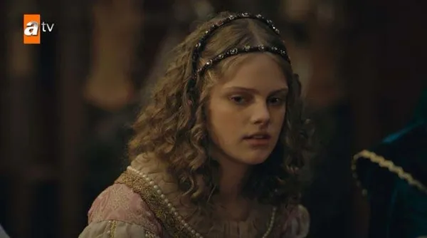 kurulus-osmana-damga-vuran-sahne-orhan-ve-alaeddin-holofirayi-yarhisar-tekfurunun-askerlerinden-kurtardi-1649879797909.jpg Kuruluş Osman’a damga vuran sahne: Orhan ve Alaeddin, Holofira’yı Yarhisar Tekfuru’nun askerlerinden kurtardı!-2