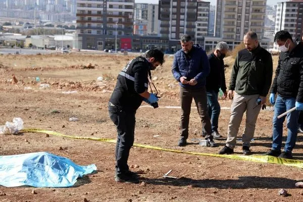 Gaziantep’te vahşet: Bıçaklanıp boğazı kesilmiş kadın cesedi bulundu-4