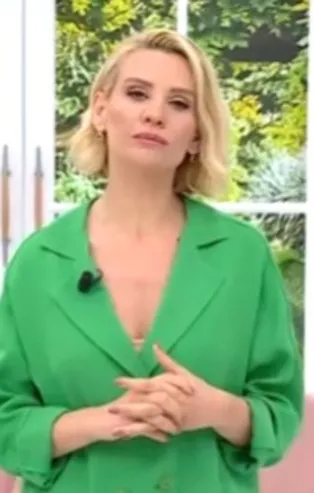 ESRA EROL SEZON FİNALİ BÖLÜMÜ İZLE ATV LİNKİ 24 Haziran 2022