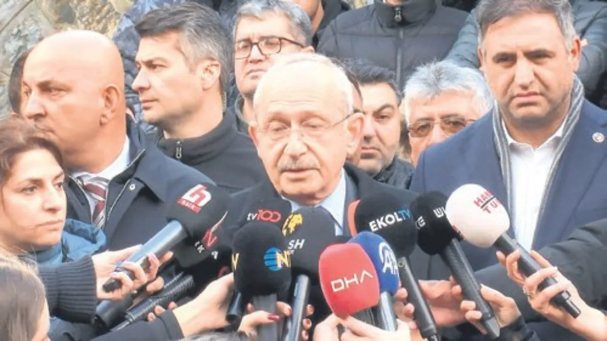 Eski CHP liderinden İmamoğlu’na ziyaret!