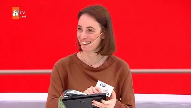 Elif Akkaya'nın çeyrek asırlık gerçeği Müge Anlı'da ortaya çıktı! Gözyaşı, mutluluk, yıllarca saklanan sırlar...