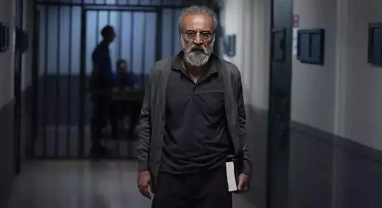 inci-taneleri-2-sezon-1-bolum-fragmani-yeni-bolumde-azem-ve-piraye-aski-1725940688808.jpeg İnci Taneleri 2. sezon 1. bölüm fragmanı: Yeni bölümde Azem ve Piraye aşkı...-10