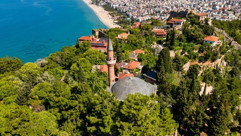 800-yillik-miras-kanuninin-yeniden-yaptirdigi-caminin-akustik-sirri-1778059493006.jpg 800 yıllık miras: Kanuni’nin yeniden yaptırdığı caminin akustik sırrı-3