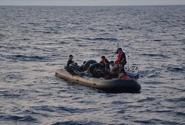 500 göçmen Türk sularına itildi