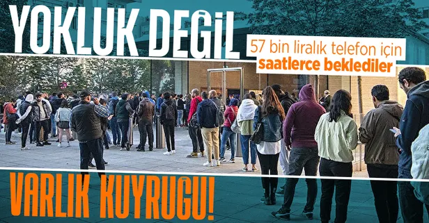 Kuyruklar geri geldi! 57 bin liralık telefon için saatlerce sıra beklediler