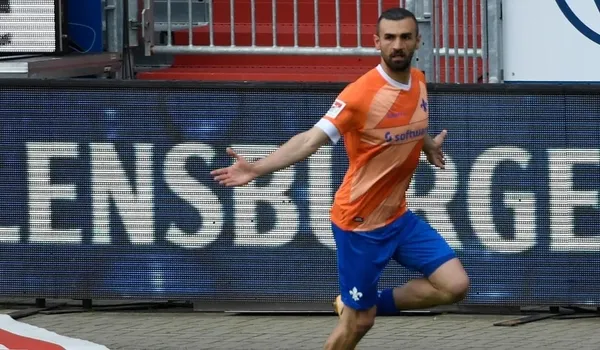 a-milli-takimda-serdar-dursun-ruzgari-esiyor-yildiz-forvet-7-golle-ben-buradayim-diyor-1655015079515.jpg A Milli Takım'da Serdar Dursun rüzgarı esiyor! Yıldız forvet 7 golle 'Ben buradayım' diyor...-7