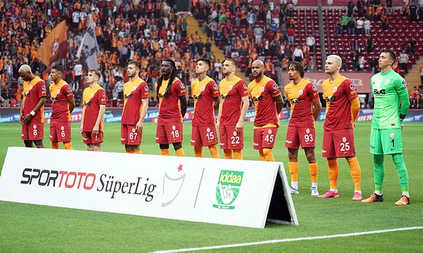 galatasarayda-son-mac-oncesi-kriz-once-protesto-sonra-sagduyu-takvimcomtr-acikliyor-1653310083830.jpg