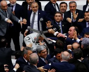 AK Parti’den kavga çıkaran CHP’ye sert tepki