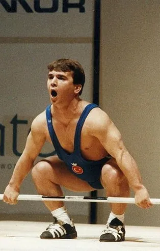 Naim Süleymanoğlu'nun mezarı açılıyor