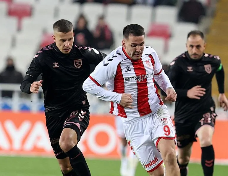 Manaj ile ilgili kritik detay