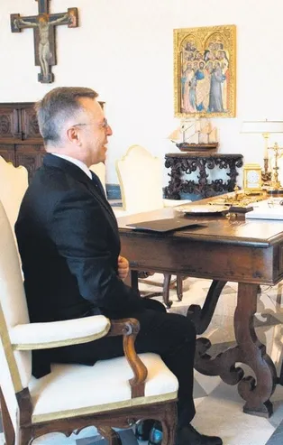 Papa'dan Başkan Erdoğan'a övgü dolu sözler: Ukrayna'daki savaşa çözüm bulma çabalarını takdirle karşılıyor