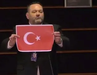 Türk bayrağını yırtan hadsiz Yunan’ın dokunulmazlığı kaldırıldı!