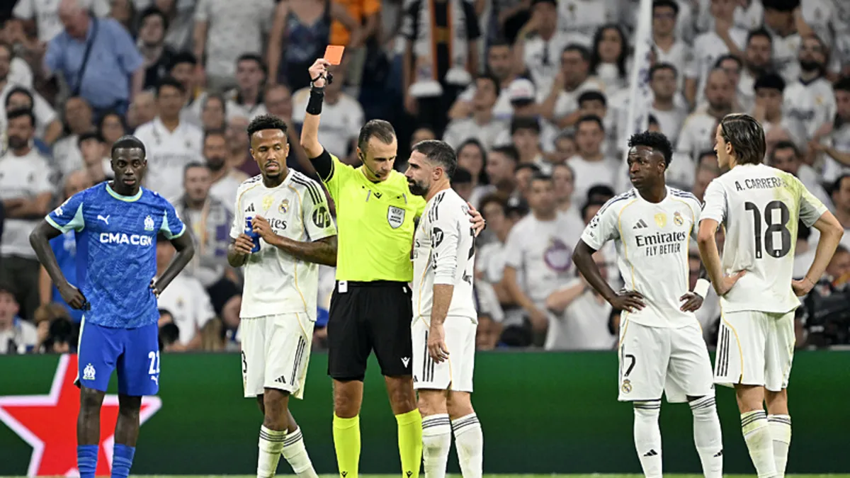 Real Madrid'e Dani Carvajal şoku!