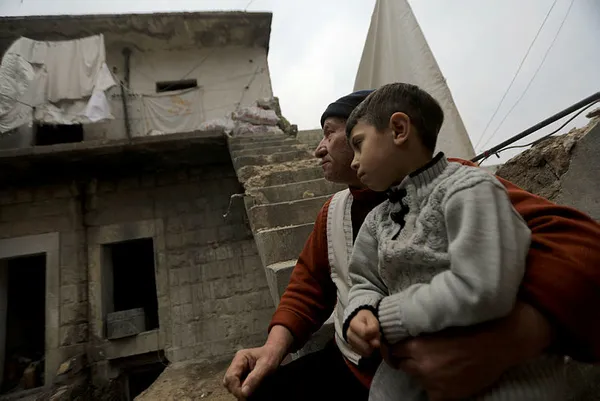 afrindeki-fuze-saldirisinda-3-cocugu-olen-idlibli-yoksul-aile-bolucu-teror-orgutu-pkkypgden-hesap-sorulmasini-1644571535822.jpg Afrin'deki füze saldırısında 3 çocuğu ölen İdlibli yoksul aile, bölücü terör örgütü PKK/YPG'den hesap sorulmasını istiyor-5