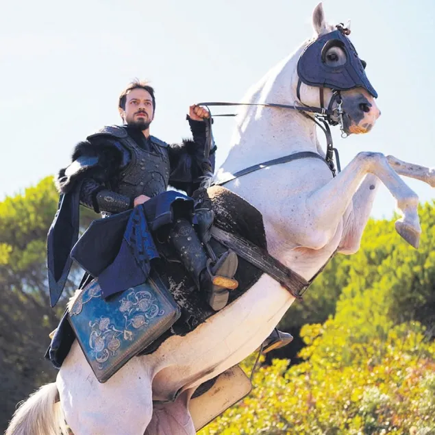 Kuruluş Orhan’ın afişleri büyük ses getirdi!