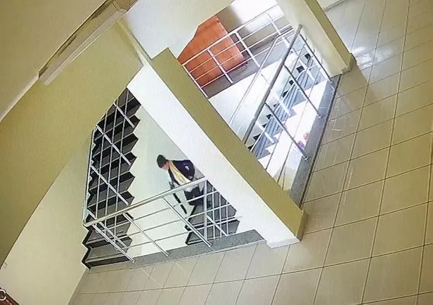 Antalya'da barakası zabıta ekiplerince yıkılan kadın pompalı tüfekle dehşet saçtı: 2 yaralı-4