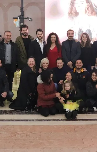 Atv'nin yeni dizisi Hercai'nin ilk bölüm izlemesi Mardin'de yapıldı (Hercai 1.son bölüm izle)