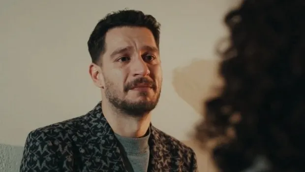 Sefirin Kızı'nın başrolü kendi isteğiyle diziden ayrılıyor! İzleyici Star Tv'ye karşı ayaklandı ama tası tarağı topladı yapımcıyla el sıkıştı-7