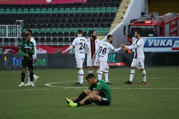 yukatel-denizlispor-1-2-fatih-karagumruk-mac-sonucu-1611502192991.jpeg Yukatel Denizlispor 1-2 Fatih Karagümrük | MAÇ SONUCU-3