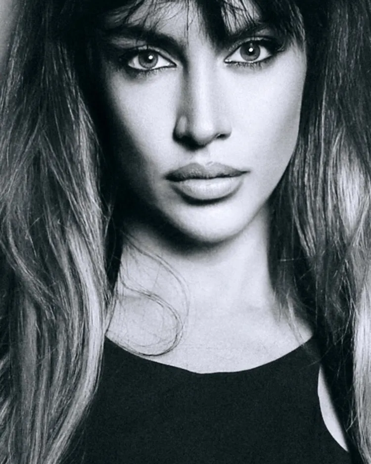 Tuğba Ekinci “Bu ülkeye daha iyisi gelmeyecek” deyip leopar desenli mini bikinisiyle paylaştı! Tepki yağdı: “Çıplaklık, basitlik...” - 5