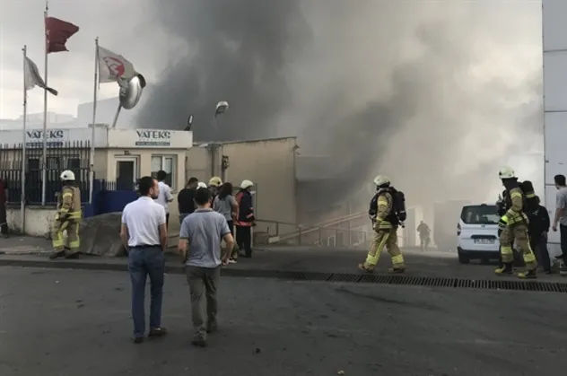 İstanbul Kağıthane'de korkutan yangın