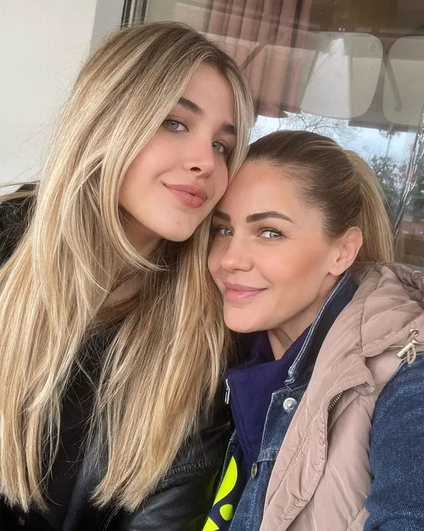 sarp-apak-esi-bengisu-apak-ile-goruntulendi-engin-ozturk-ile-cikan-haberler-hakkinda-bakin-neler-soyledi-1680472458497.jpg Sarp Apak eşi Bengisu Apak ve arkadaşı Engin Öztürk'le ilgili çıkan haberler hakkında ilk kez konuştu!-7