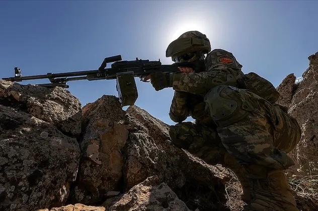 Kuzey Irak'ta teröre 'pençe': 7 PKK'lı öldürüldü