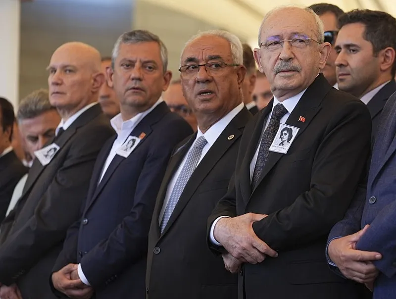 asli-baykaldan-ozel-ve-kilicdarogluna-vefa-gondermesi-1784376689218.jpeg Aslı Baykal’dan Özel ve Kılıçdaroğlu’na vefa göndermesi-6