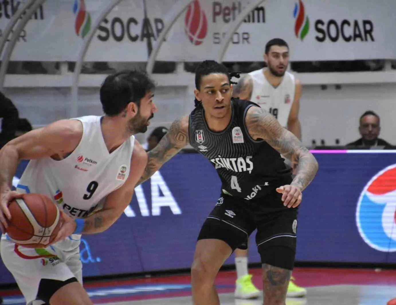 Kartal Allman’la güldü