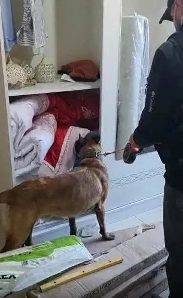 canakkale-merkezli-3-ilde-uyusturucu-operasyonu-40-gozalti-1652796583867.jpeg Çanakkale merkezli 3 ilde uyuşturucu operasyonu: 40 gözaltı-1