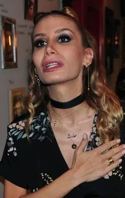 İrem Derici yoğun bakımda
