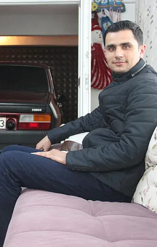 Samsun'da akılamaz tutku! Arabası ile birlikte yaşıyor