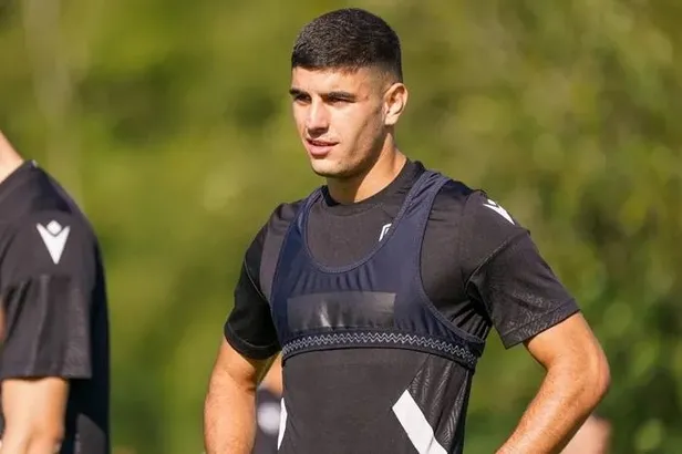 yunan-gazeteci-tsakaleas-fenerbahcenin-gozdesi-koulierakis-hakkinda-konustu-1672529576969.jpeg Yunan gazeteci Tsakaleas, Fenerbahçe'nin gözdesi Koulierakis hakkında konuştu-4