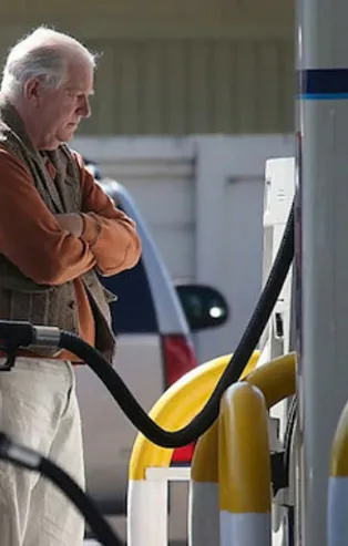 Son dakika: Motorine 15 kuruş zam!