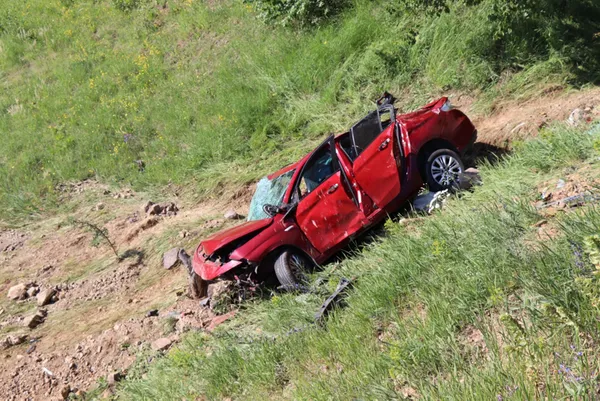 erzurumda-feci-kaza-sarampole-yuvarlanan-otomobildeki-2-kisi-oldu-3-kisi-yaralandi-1655622771621.jpg Erzurum'da feci kaza! Şarampole yuvarlanan otomobildeki 2 kişi öldü 3 kişi yaralandı-5