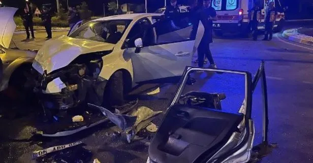 Sivas’ta otomobiller çarpıştı: Ölü ve yaralılar var