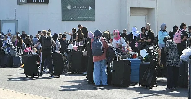 Türkiye Lübnan’dan sivillerin tahliyesine başladı! Beyrut’ta Mehmetçik fırtınası