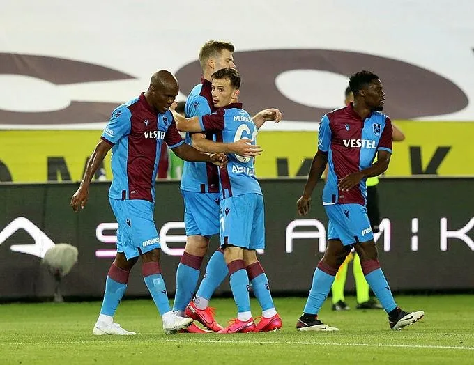 Trabzonspor’un cezası kalkarsa rakipleri belli