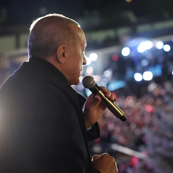 Dünya basını Türkiyedeki seçimleri manşetten verdi: Erdoğanın büyük avantajı! Skandal manşetlerin sahibi The Economistten geri adım