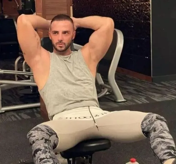 gokhan-ozenin-son-saglik-durumu-nasil-hastaligi-ne-gokhan-ozen-son-hali-nasil-kac-yasinda-evli-mi-cocuklari-ki-1671432809924.jpeg Gökhan Özen'in son sağlık durumu nasıl, hastalığı ne? Gökhan Özen son hali nasıl, kaç yaşında, evli mi? Çocukları kim?-4