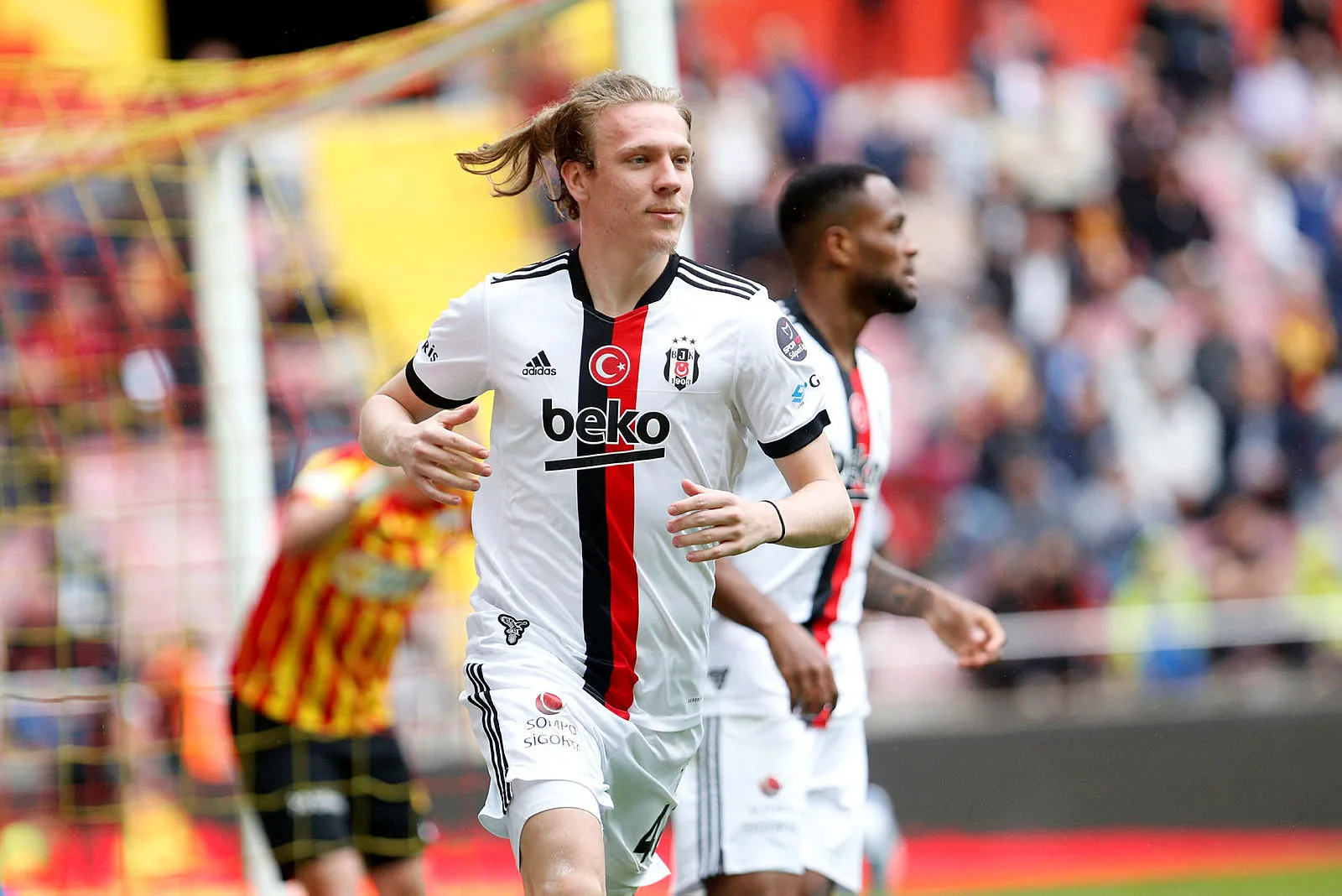 FENERBAHÇE TRANSFER HABERLERİ | Beşiktaş'ın eski yıldızı Fenerbahçe'ye geliyor! Olaylı ayrılmıştı - 8