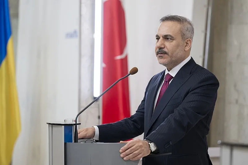 disisleri-bakani-fidan-rusya-ve-ukraynaya-istanbulu-isaret-etti-muzakereler-devam-etmeli-1784199749667.jpeg Hakan Fidan’a Ukrayna’dan nişan: İstanbul masası yeniden gündemde-7