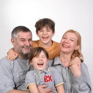 Yargı'nın Laçin'i Nilgün Türksever'in eşi bakın kim çıktı! Meğer o da çok ünlü bir oyuncuymuş üstelik çiftin bir kız bir de erkek çocukları var